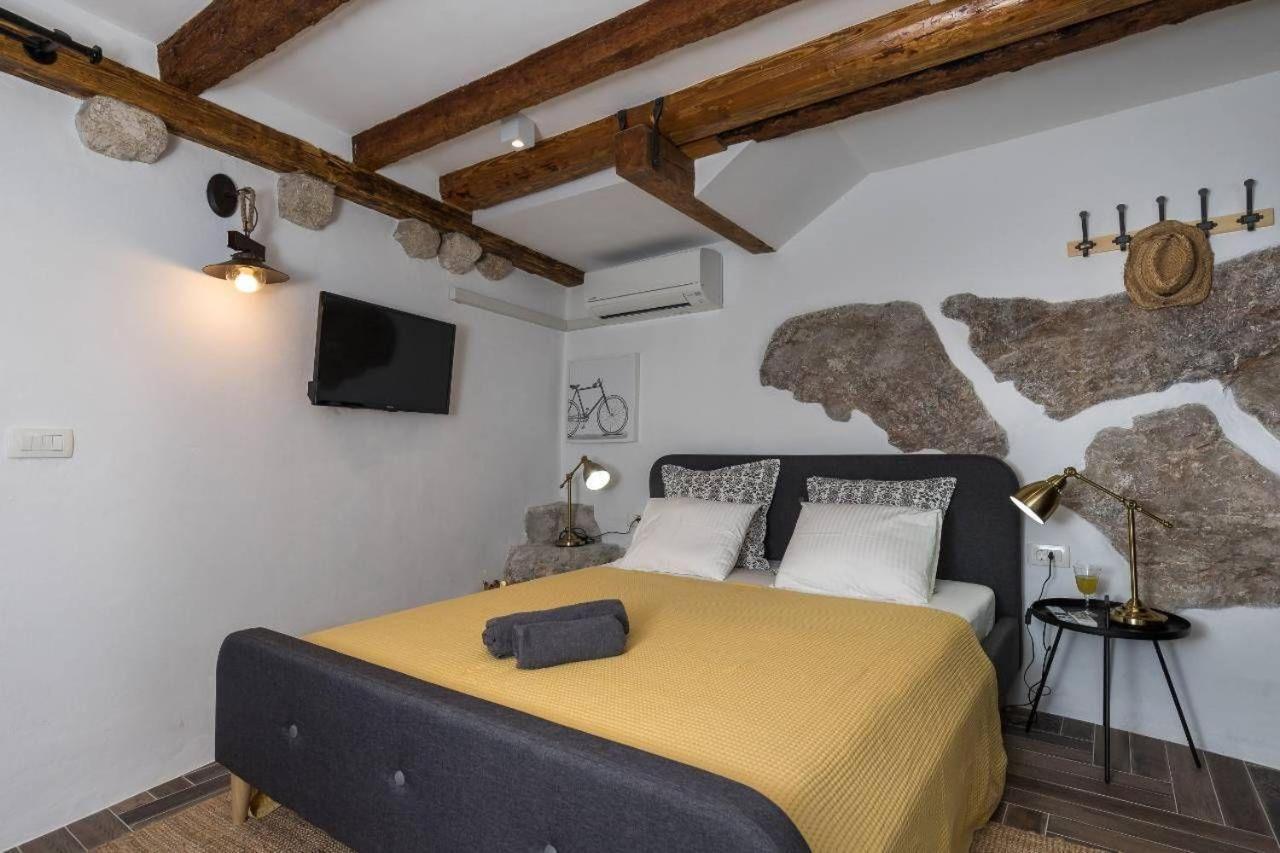 Private Accommodion Linda Studio Dubrovnik Exterior foto